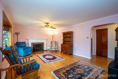 -11 Lincoln Place, New Brunswick, New Jersey 08901, Stati Uniti