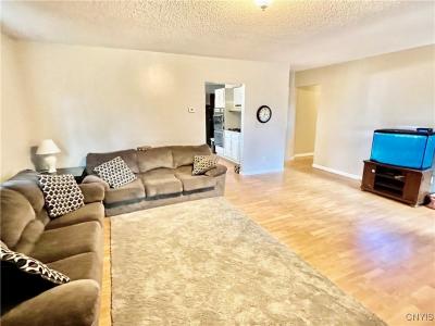 27 Hart Street, Oswego, New York 13126, USA