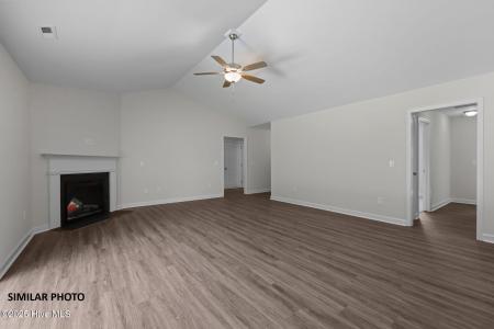 101 Molly Rice Branch Court, Jacksonville, ノースカロライナ 28546, アメリカ合衆国