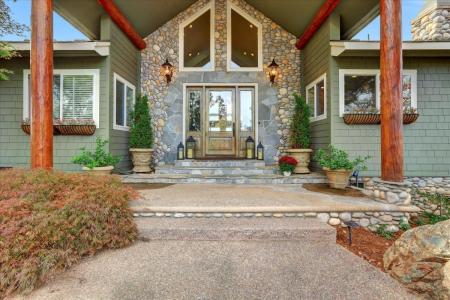 23986 Clayton Road, Grass Valley, كاليفورنيا 95949, الولايات المتحدة