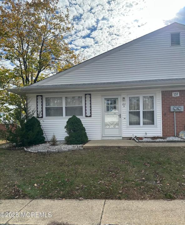 137 Azalea Drive #A, Whiting, Нью-Джерси 08759, Соединенные Штаты