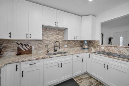 557 77th Avenue, St Pete Beach, Florida 33706, Stati Uniti