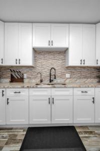 557 77th Avenue, St Pete Beach, Florida 33706, Stati Uniti