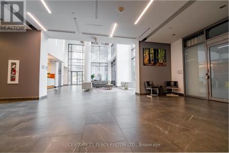 56 FOREST MANOR ROAD, Toronto (henry Farm), Ontario M2J 1M1, Canada