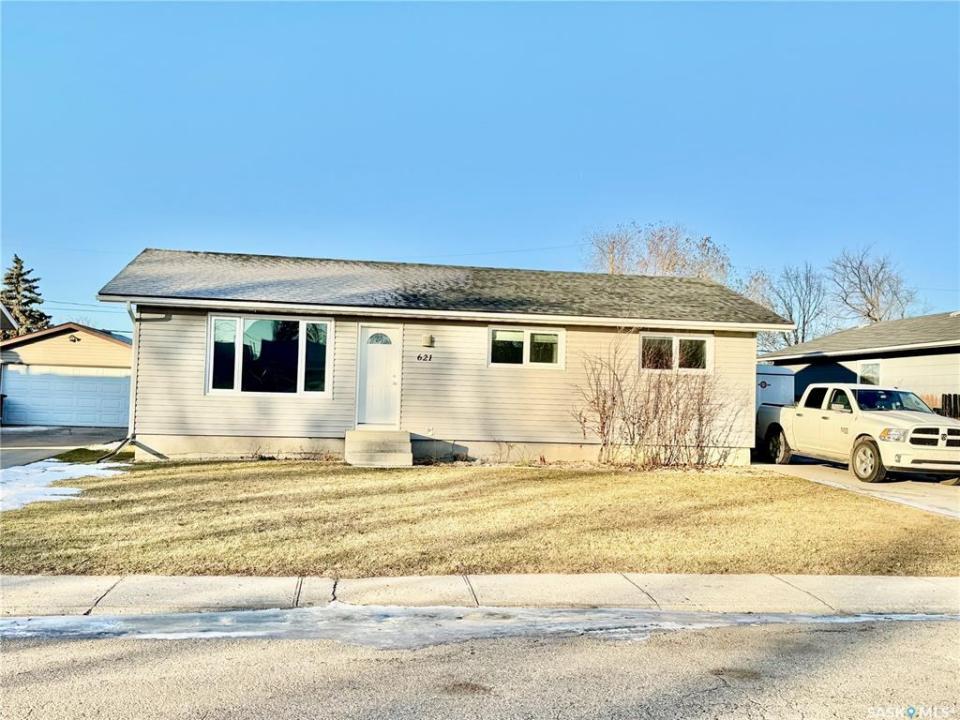 621 16TH STREET, Humboldt, Saskatchewan S0K 2A0, Canada