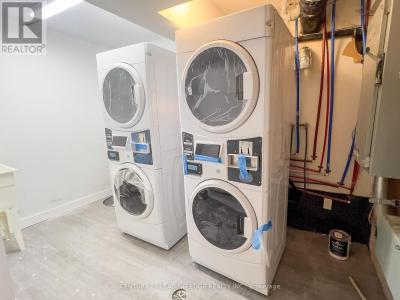 1A LEONARD AVENUE, Toronto (kensington-chinatown), Ontario M5T 2P8, Canada