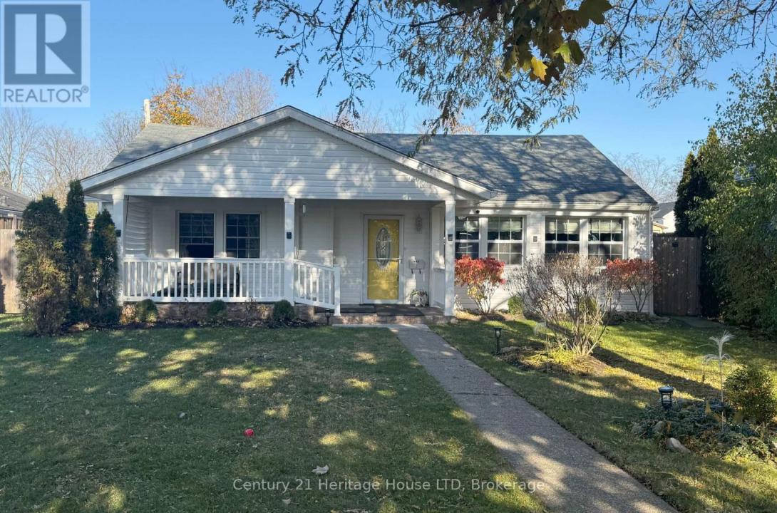 662 LAKESHORE ROAD, Fort Erie (lakeshore), 安大略省 L2A 1B9, 加拿大