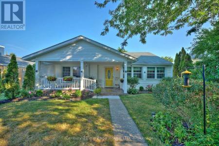 662 LAKESHORE ROAD, Fort Erie (lakeshore), 安大略省 L2A 1B9, 加拿大