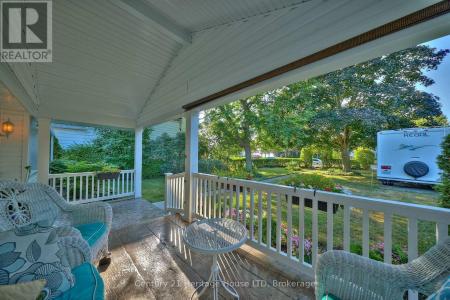 662 LAKESHORE ROAD, Fort Erie (lakeshore), 安大略省 L2A 1B9, 加拿大