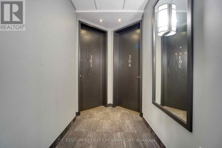 1705 FIDDLEHEAD PLACE, London North (north R), 安大略省 N5G 5M6, 加拿大