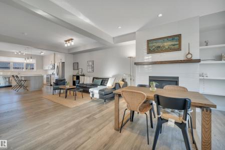 9246 90 STREET NW, Edmonton, 阿爾伯塔 T6C 3M1, 加拿大