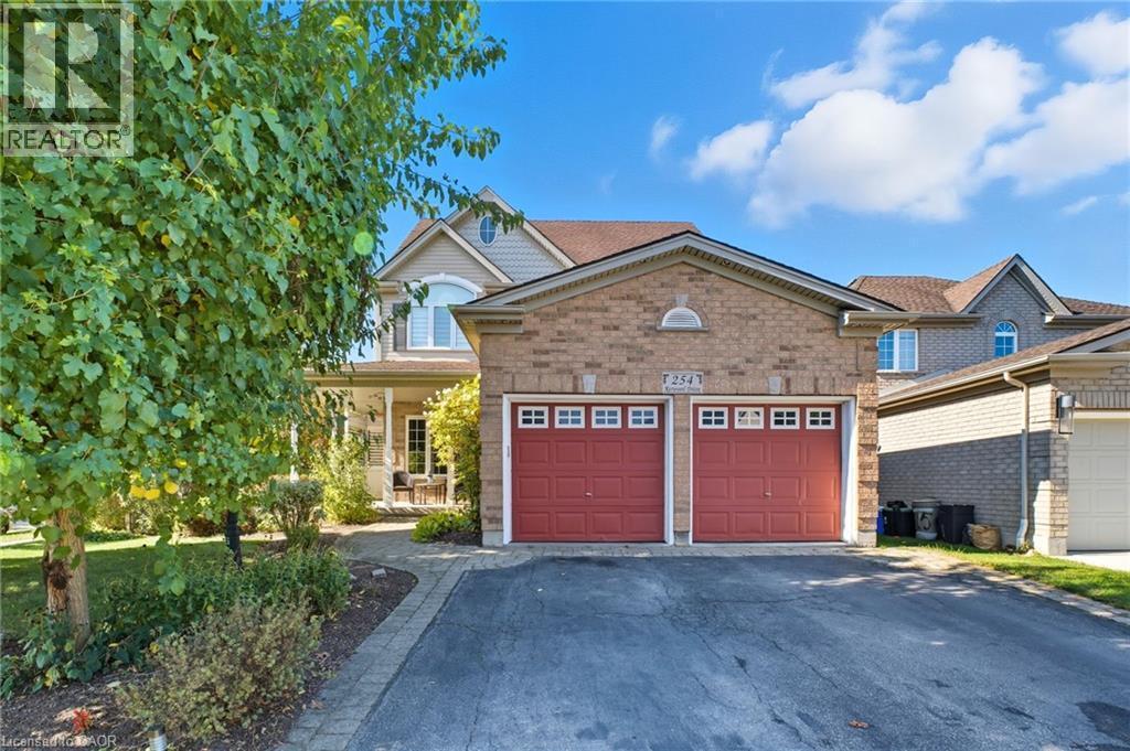 254 KERWOOD DRIVE, Cambridge, Ontario N3C 4M5, Canada