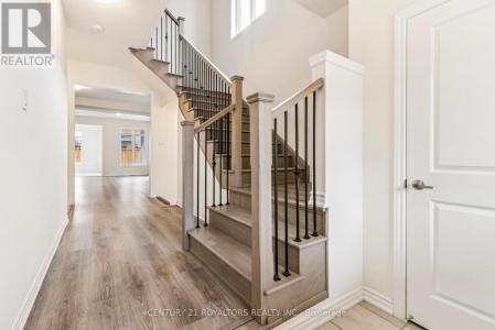 25 FERRAGINE CRESCENT, Bradford West Gwillimbury (bradford), Ontario L3Z 4J9, Canadá