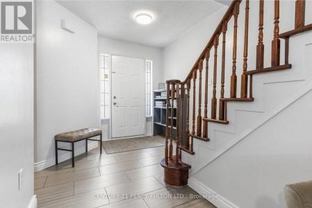 6865 DILLINGWOOD DRIVE, Mississauga (lisgar), Ontario L5N 6Z8, Canadá