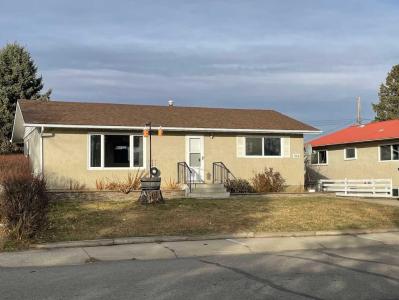 524 51 AVENUE W, Claresholm, 阿爾伯塔 T0L 0T0, 加拿大