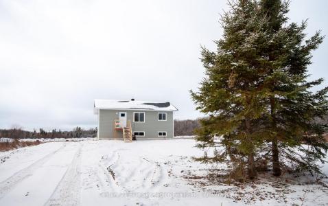 201 TALON CRESCENT, Bonfield, Ontario P0H 2E0, Canada