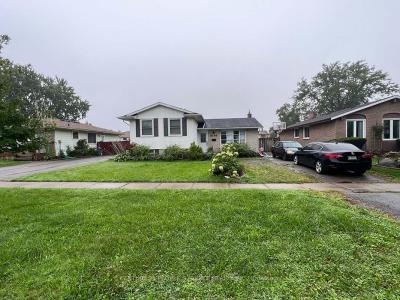8166 PADDOCK TRAIL DRIVE, Niagara Falls, Ontario L2H 1X3, Canada