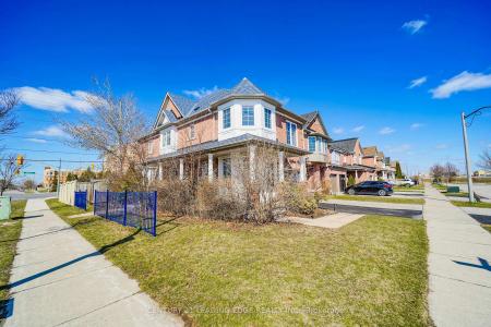 2 OGLEVIE DRIVE, Whitby, 온타리오주 L1R 2Y4, 캐나다