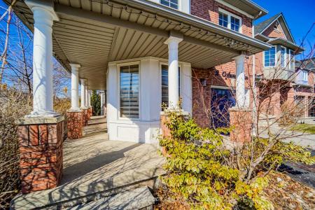 2 OGLEVIE DRIVE, Whitby, 온타리오주 L1R 2Y4, 캐나다