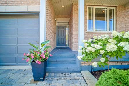 204 IVY JAY CRESCENT, Aurora, Ontario L4G 0E9, Canada