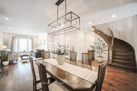 204 IVY JAY CRESCENT, Aurora, Ontario L4G 0E9, Canada