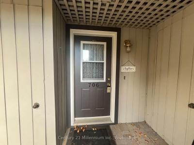 706 JOHNSTON PARK AVENUE, Collingwood, Ontario L9Y 5C7, Canadá