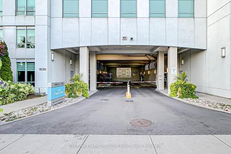 1900 LAKE SHORE BOULEVARD W, Toronto, Ontario M6S 1A4, Canada