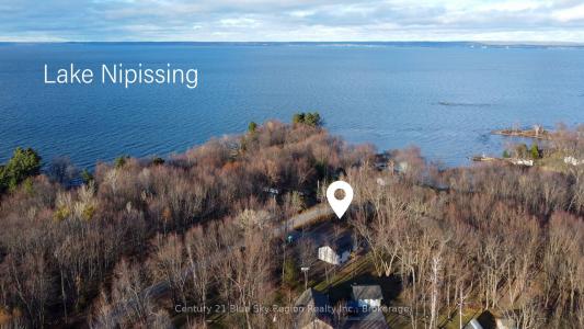 335 WALTONIAN DRIVE, Callander, Ontario P0H 1H0, Canadá