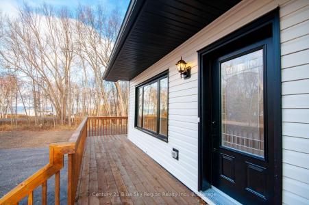 335 WALTONIAN DRIVE, Callander, Ontario P0H 1H0, Canadá