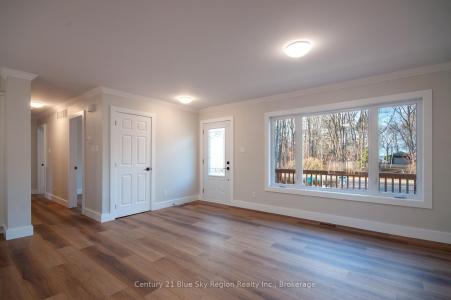 335 WALTONIAN DRIVE, Callander, Ontario P0H 1H0, Canadá