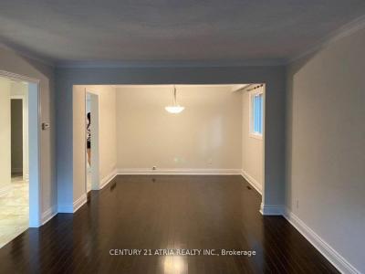 210 CENTRE STREET W, Richmond Hill, Ontario L4C 5K1, Canadá