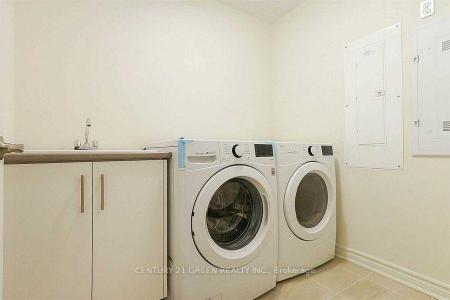 1166 LLOYD LANDING DRIVE, Milton, Ontario L9E 1K1, Canadá