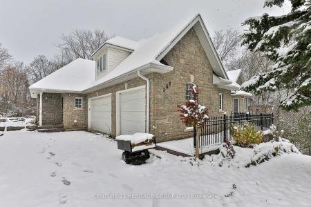 369 COVENTRY HILL TRAIL, Newmarket, Ontario L3X 2A1, Canada