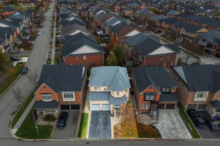 351 HOLMES CRESCENT, Milton, Ontario L9T 0T4, CANADÁ