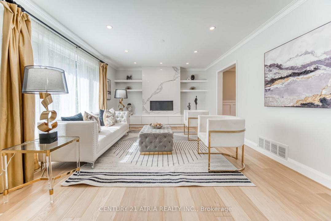 56 MAGPIE CRESCENT, Toronto, Ontario M2L 2E5, Canada