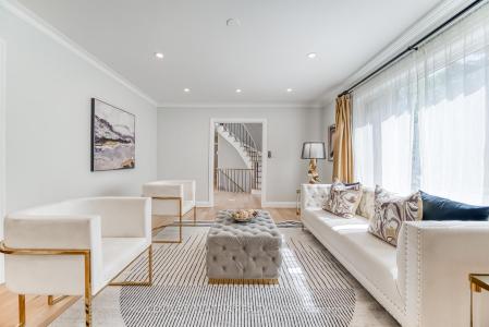 56 MAGPIE CRESCENT, Toronto, Ontario M2L 2E5, Canada