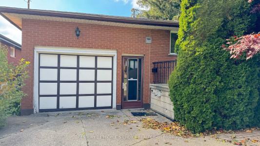 122 RIFLE RANGE ROAD, Hamilton, Ontario L8S 3B6, Canada