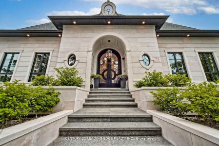 9 SANDPIPER COURT, Toronto, Ontario M3A 3G7, Canada