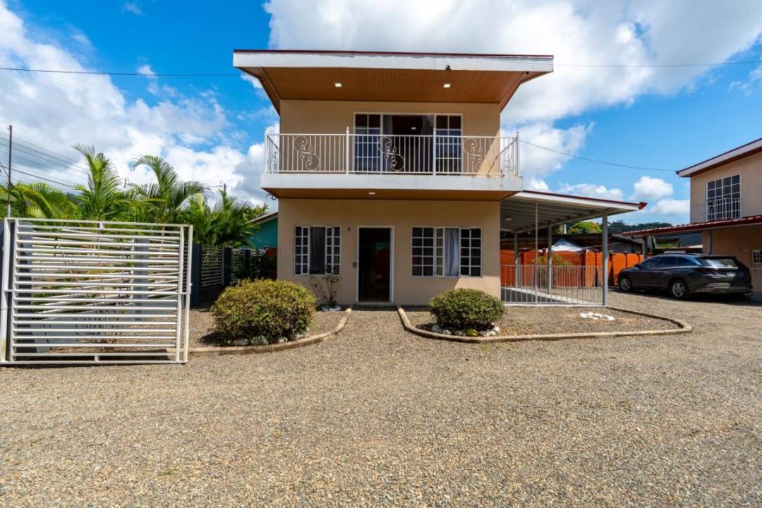 150 metros sureste del EBAIS de Uvita , Uvita Bahía Ballena Osa, פונטרנס 00001, קוסטה ריקה