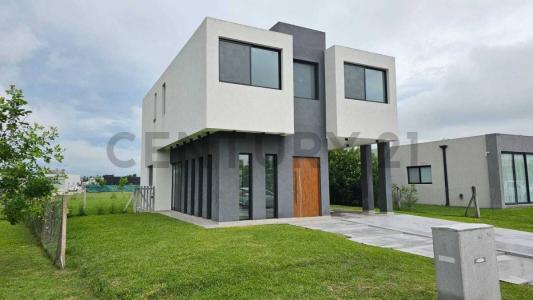 El deslinde 1107 , Ezeiza, GBA Sur 1806, Argentina