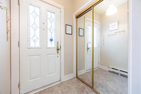 1025 Rue Vanier, Montréal (Saint-Laurent), Quebec H4L 1S8, Canada