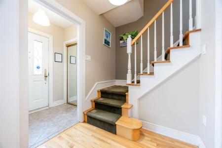 1025 Rue Vanier, Montréal (Saint-Laurent), Quebec H4L 1S8, Canada