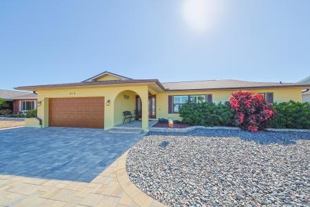 914 Chipaway Dr, Apollo Beach, Florida 33572