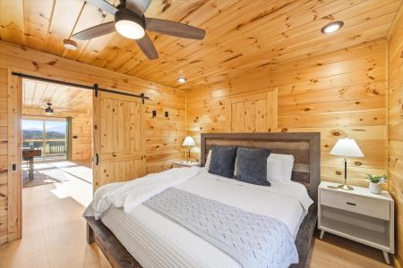 3617 Marshall Lane, Sevierville, Tennessee 37862, USA