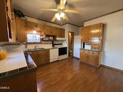 507 Collins Avenue, Mandan, North Dakota 58554, HOA KỲ