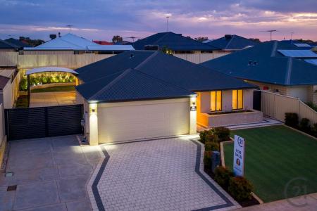 21 Woorabinda Rise, Lakelands, WA 6180, Australia