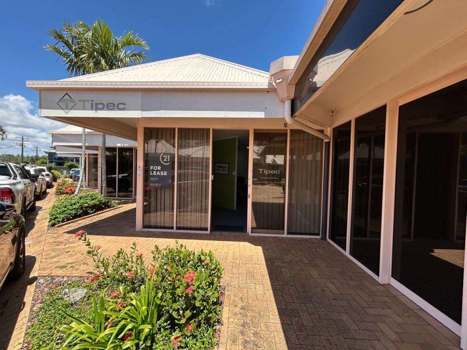 4/564 Esplanade, Urangan, QLD 4655, Australia