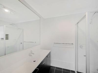 19 Jennings Cres, Spring Farm, NSW 2570, Australia