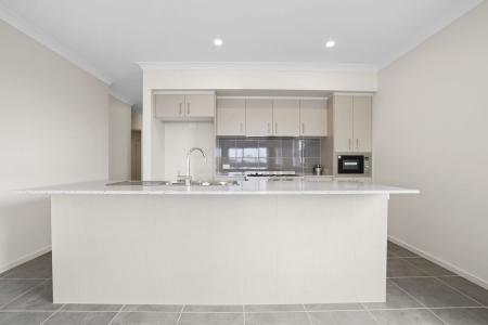 105 Kavanagh St, Gregory Hills, NSW 2557, Australia