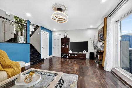 515 Rue Duchesneau, Quebec H7A 3V1, Canada